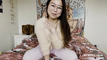 Ersties: Super-cute Asian Lady Was Supah Glad To Make A Masturbation Vid For Us